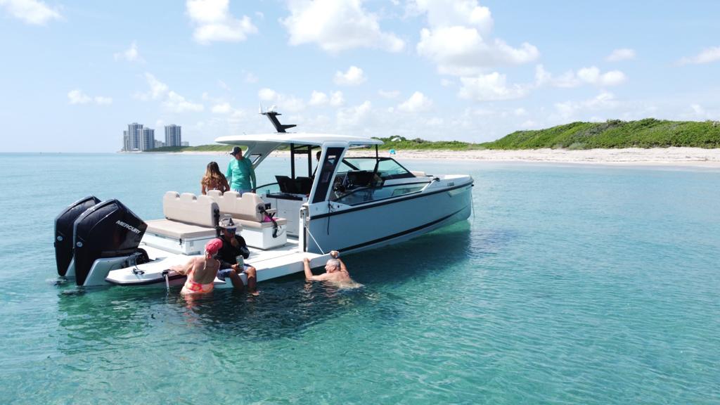 Experience South Florida's Finest Fleet of Luxury Boats & Yachts Save
